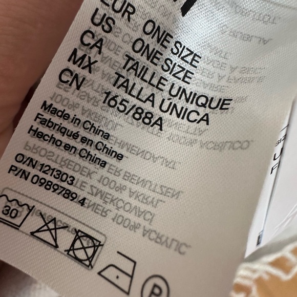 H&M Reversible Poncho Sweater Scarf Neutral Print Fringe Oversized NWT - Picture 13 of 13